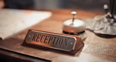 Czat czy automat na telefonie? Wybór na sezon
