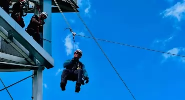 Ratownicy GOPR trenowali ewakuację z konstrukcji i kolei linowych