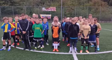 SP 1 Rabka-Zdrój najlepsza w mini piłce nożnej. Gospodarze wygrali po rzutach karnych