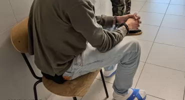 Policjanci przejęli blisko 300 gramów marihuany. W sprawie zatrzymano mężczyznę