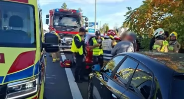 Zderzenie dwóch samochodów w Skawie. Wśród poszkodowanych było dziecko