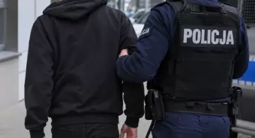 Groźby wobec trzech koleżanek w gminie Jabłonka. 14-latek zatrzymany przez policję