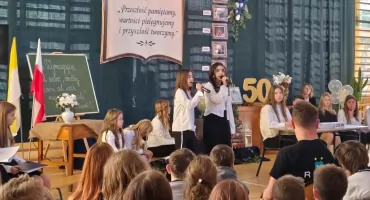Szkoła Podstawowa nr 3 w Nowym Targu świętowała 50-lecie