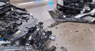 Kolizja dwóch samochodów w Kościelisku. Kierowca Toyoty dostał 2000 zł mandatu
